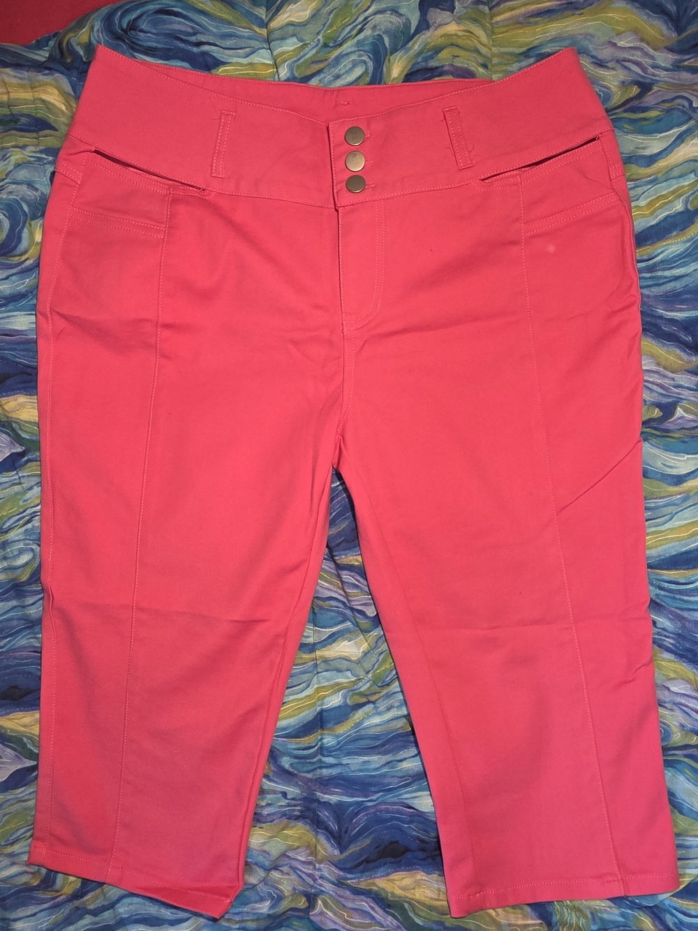 Flamingals Women’s Pink High-Waist Capri Jeans